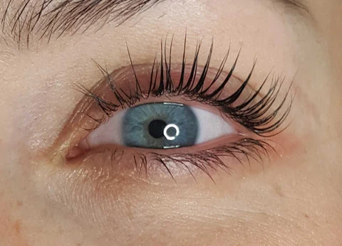 Luxe wimperlift tijdens zwangerschap